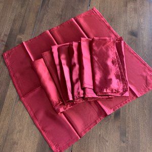 2/$15💙 8 Shiny Cranberry Napkins, NWT